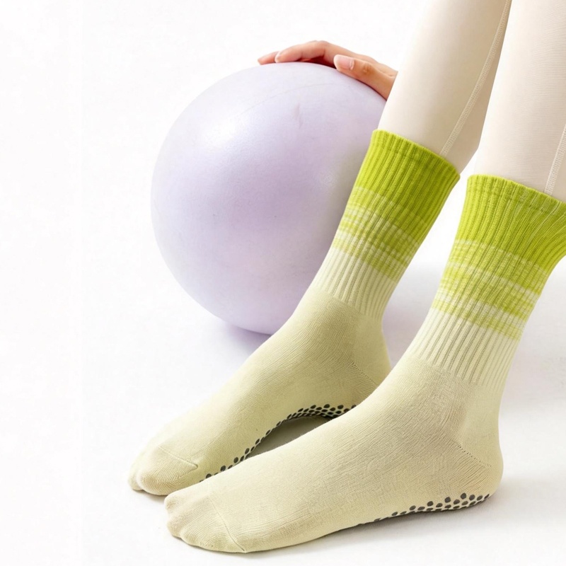 Dreamlikelin 1 Pair Women's Mi - Pilates Yoga Grip Socks review and price